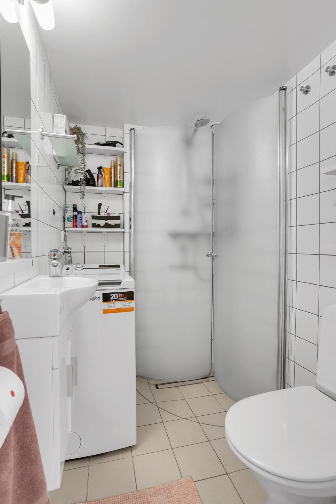 Lara Studio In Laugardalur Valley, Reykjavik Central Park And Botanical Garden, Private Entrance, Free Private Parking On Side Экстерьер фото
